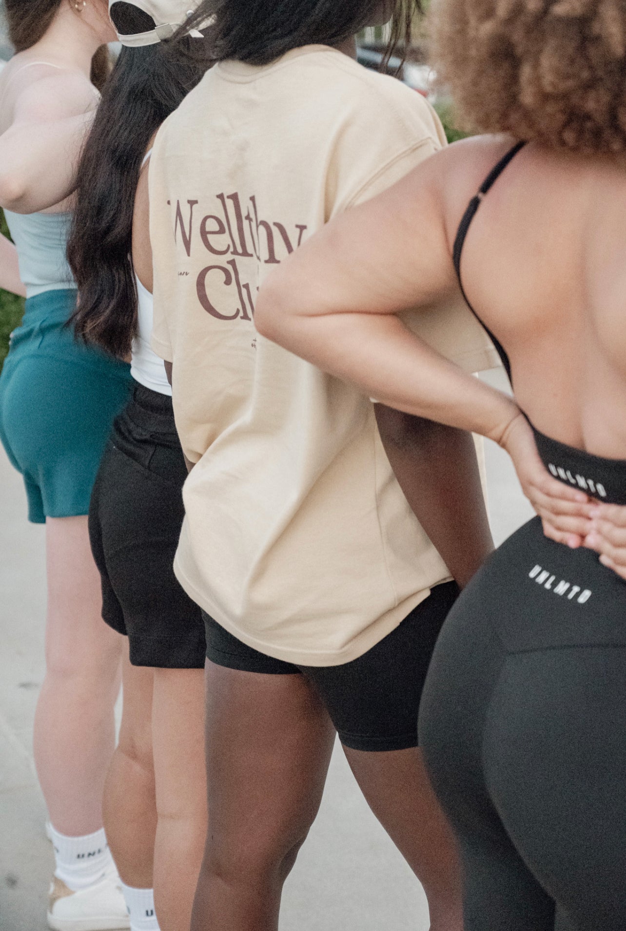 The Wellthy Club All-Season Short Sleeve Tshirt - UNLMTD Active + Lounge